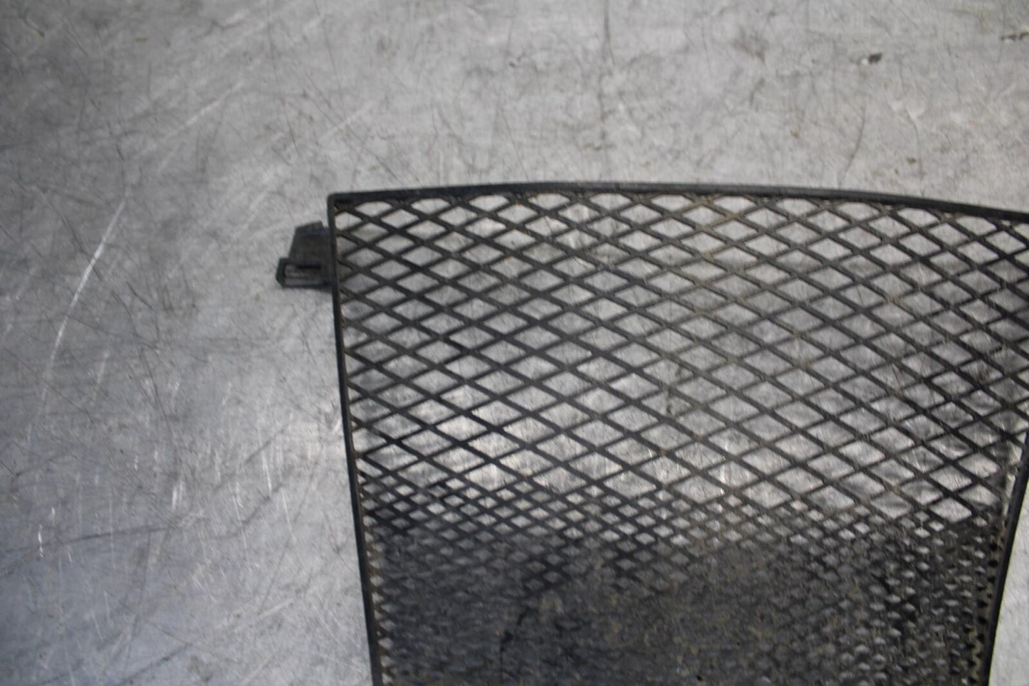 2005 Honda CBR1000RR OIL COOLER GRILL GUARD BB528