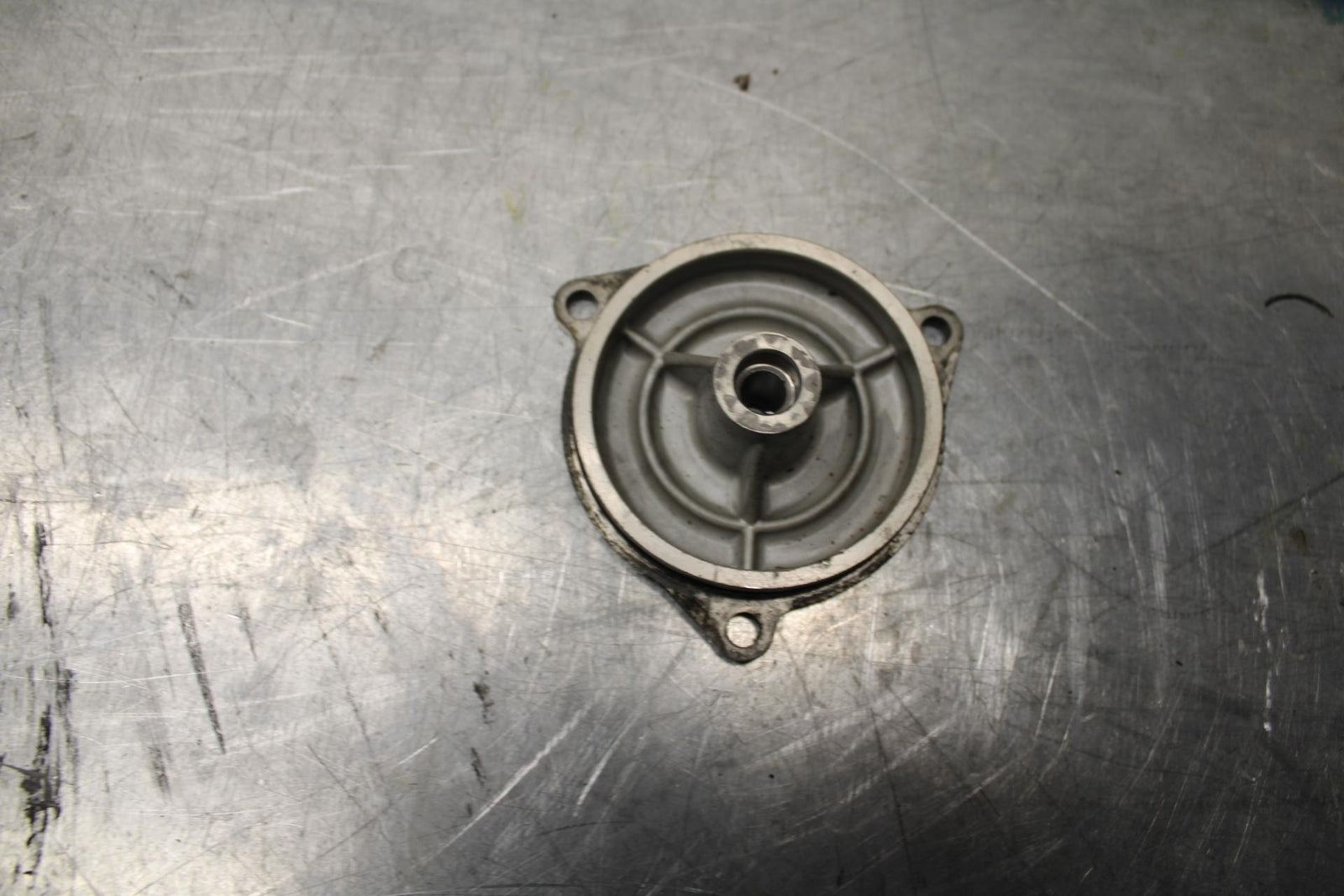 08-10 SUZUKI GSXR 600  ENGINE MOTOR IDLER IDLING GEAR COVER CAP BB92