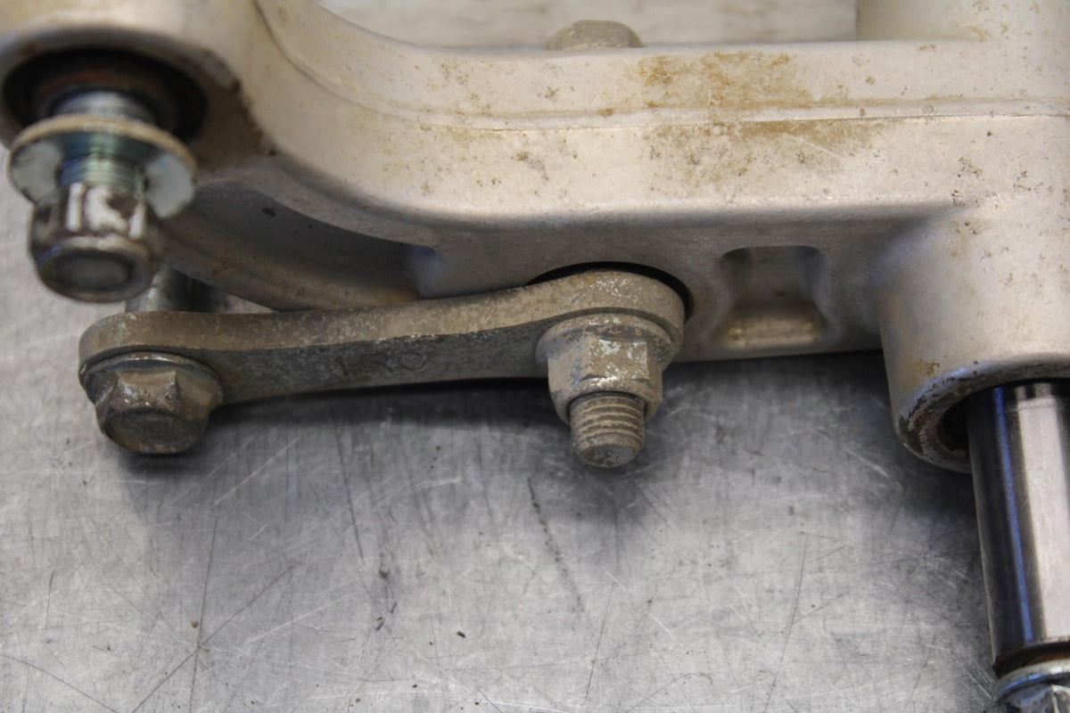 2015 Yamaha FZ09 REAR DOGBONE SHOCK LINKAGE LINK 1RC-2217A-00-00 BB69