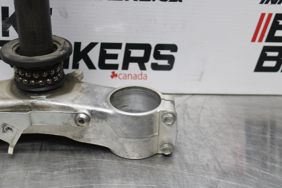08 KAWASAKI NINJA ZX10R FRONT FORKS CLAMP LOWER TRIPLE TREE STEM BB201