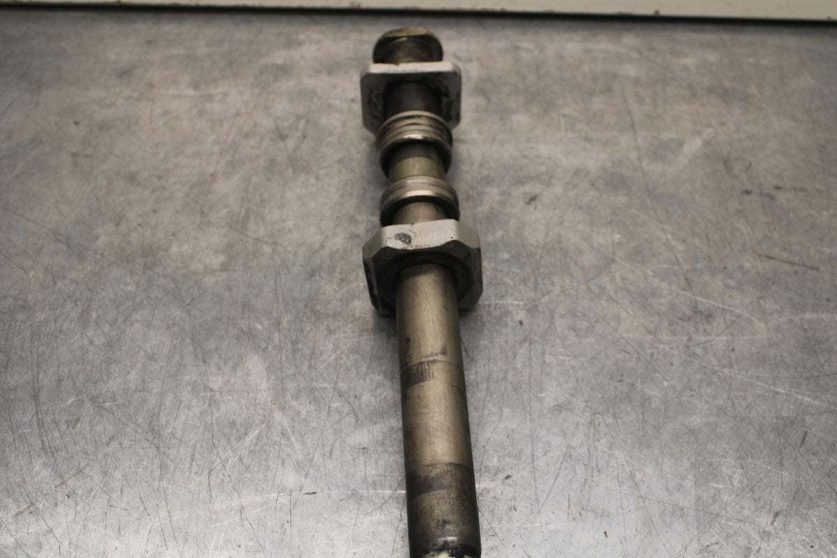 05 YAMAHA YZF R6S REAR AXLE BACK WHEEL RIM PIVOT BOLT AXEL BB50
