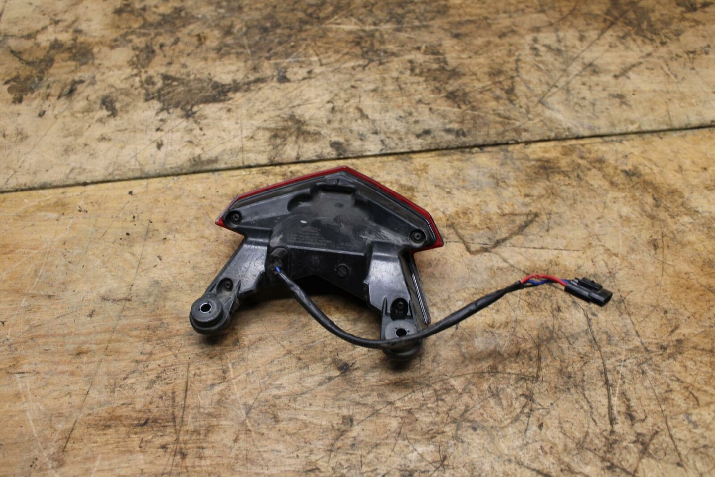 13-18 KAWASAKI NINJA ZX6R REAR TAIL TAILLIGHT BACK BRAKE LIGHT BB349