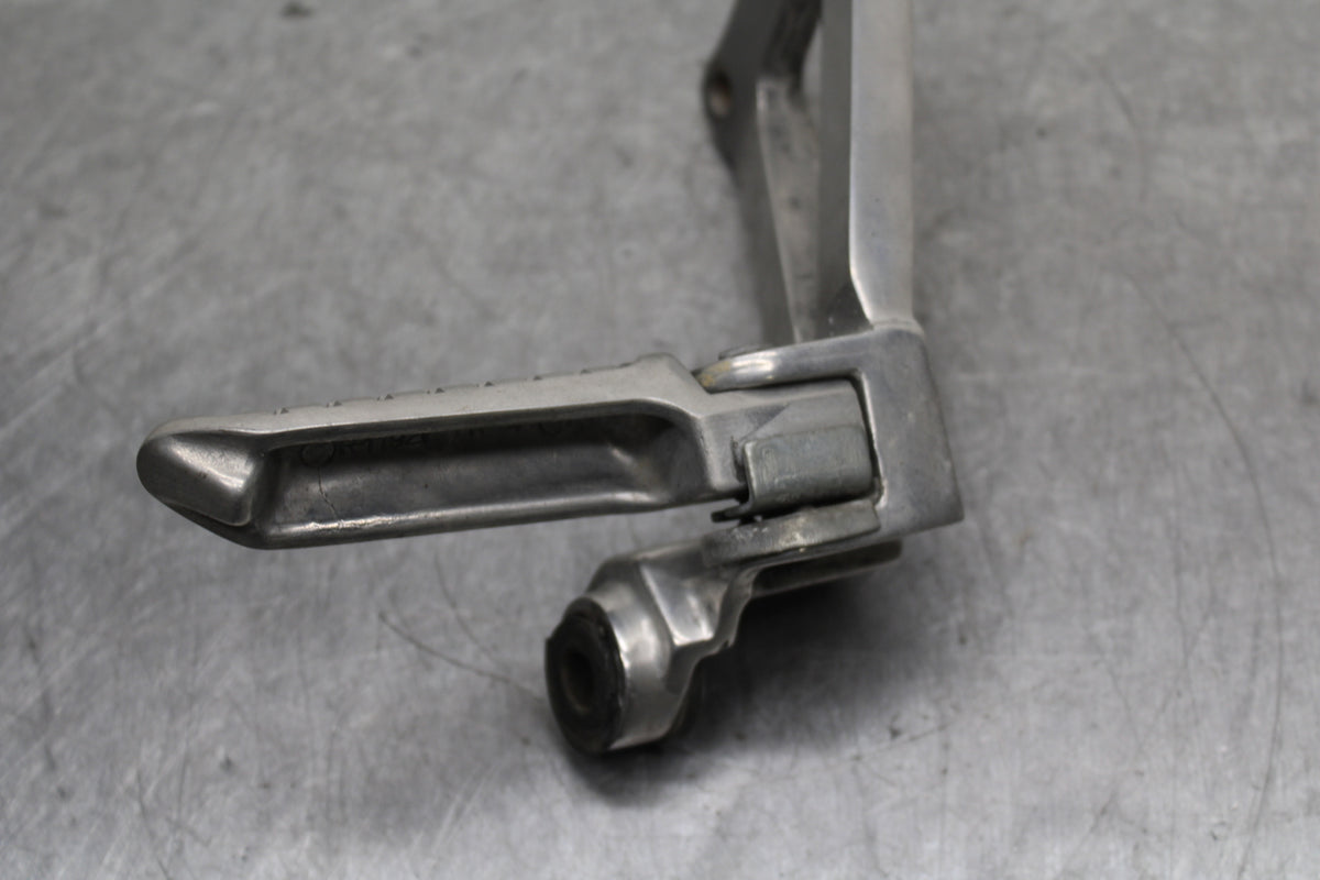 93-94 KAWASAKI NINJA ZX7R REAR BACK PASSENGER PEG SET PAIR BB122