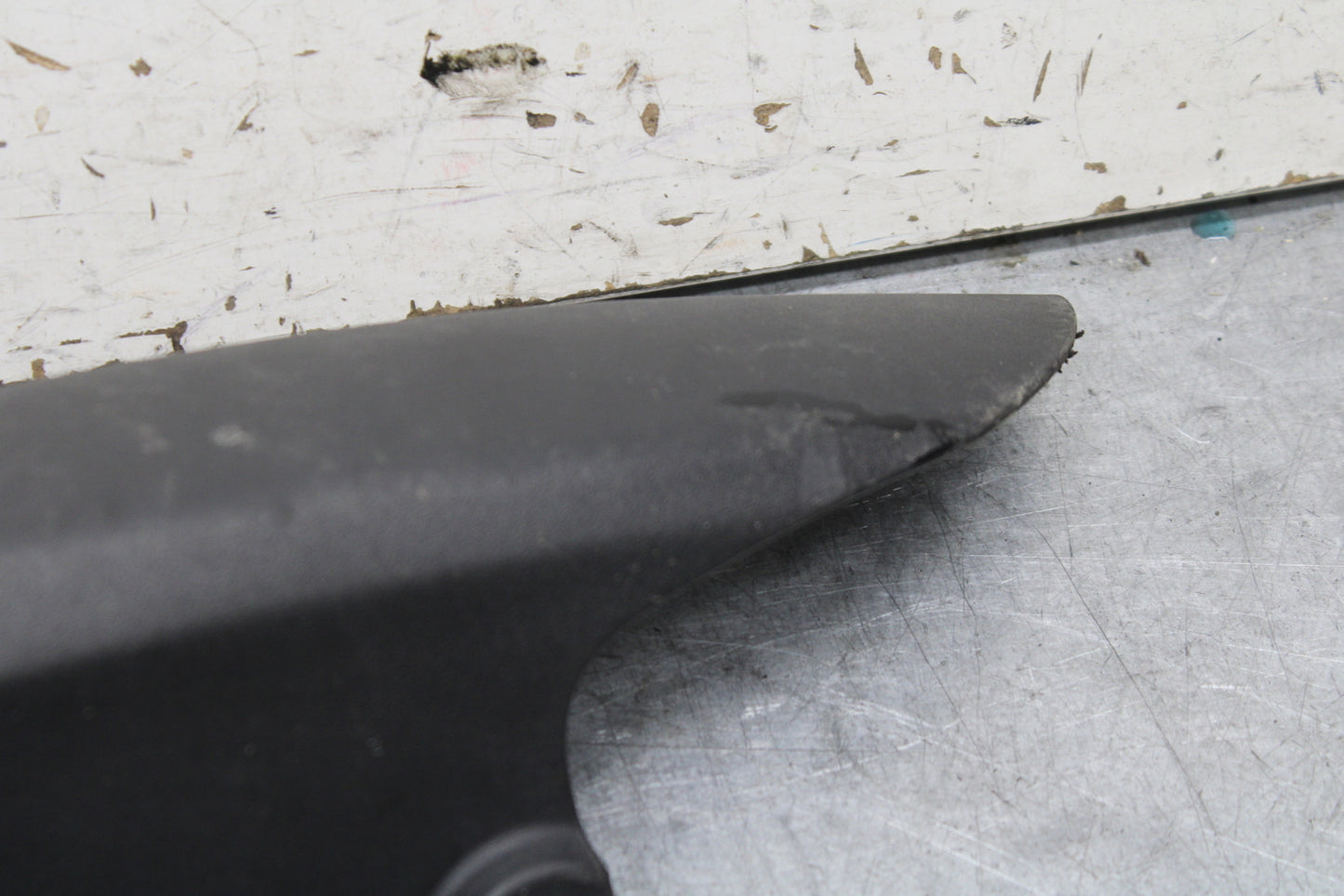 13-18 KAWASAKI NINJA ZX6R REAR BACK DRIVE CHAIN GUARD COVER 36014-0048 BB666