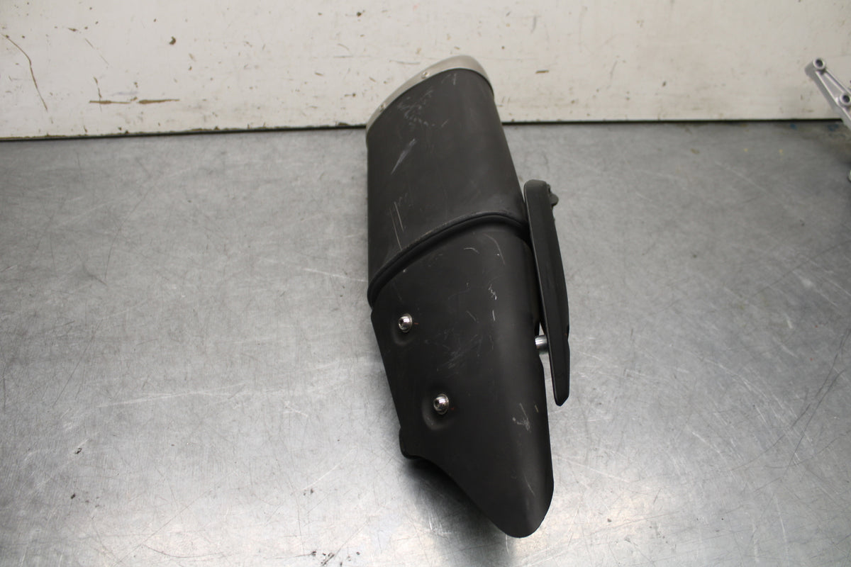 15-17 YAMAHA YZF R3 EXHAUST PIPE MUFFLER SLIP ON CAN SILENCER BB651