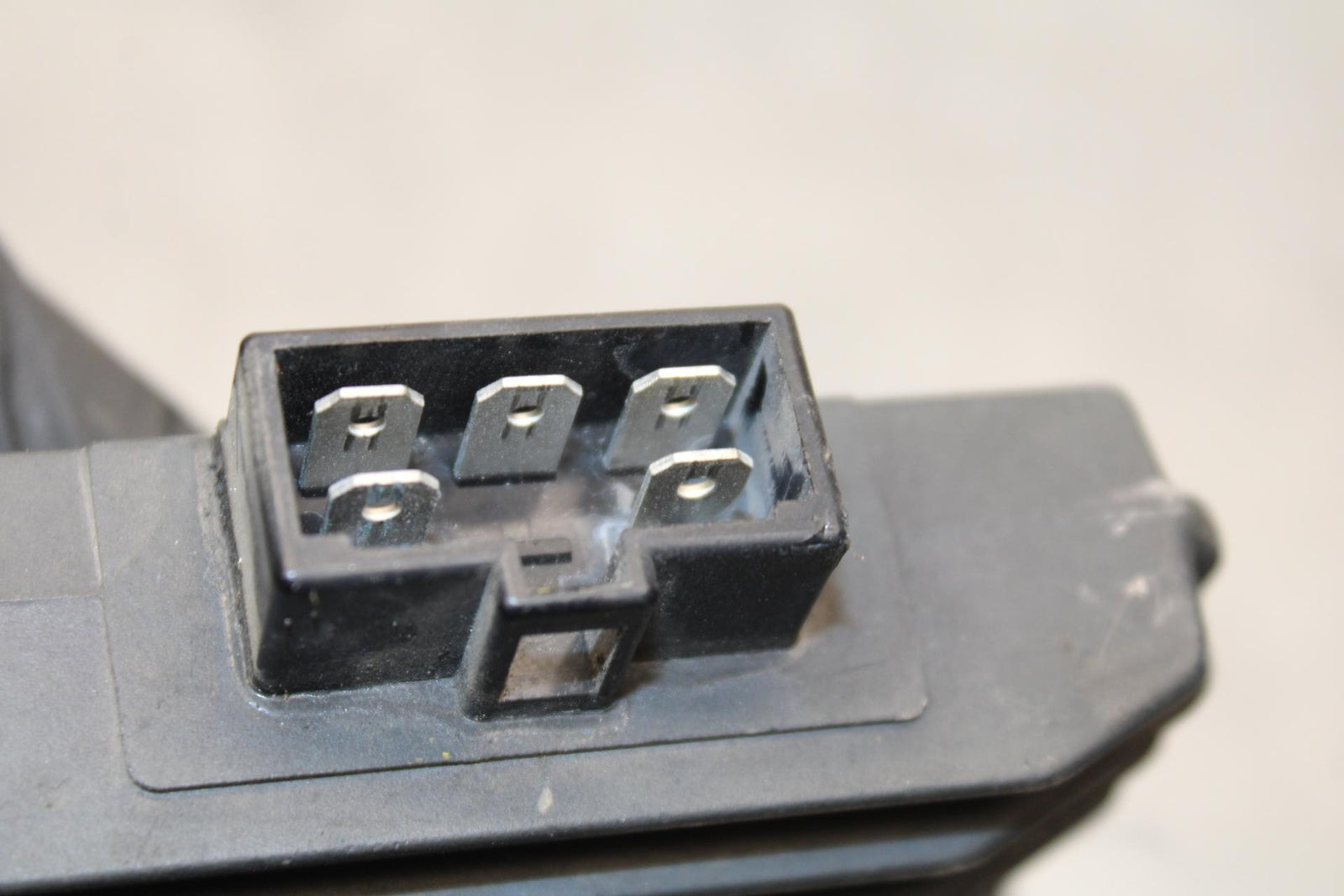 05 YAMAHA YZF R6S RECTIFIER VOLTAGE REGULATOR BB600