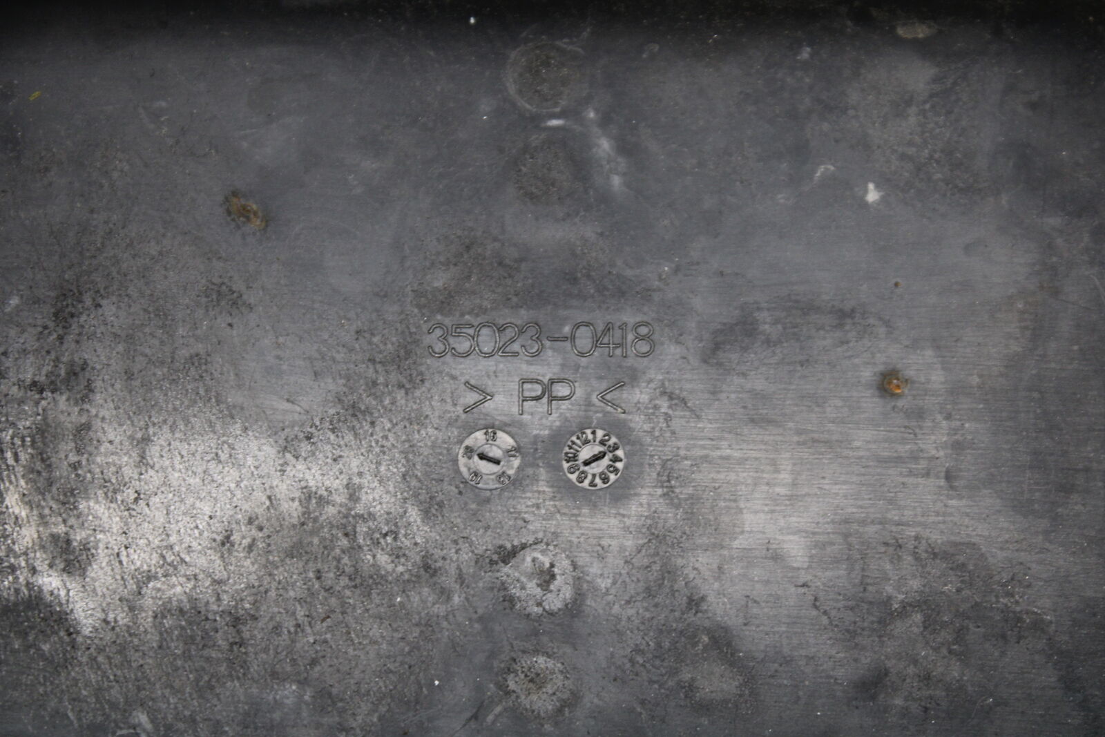 18-24 KAWASAKI NINJA 650 REAR BACK TAIL UNDERTAIL BATTERY TRAY PLASTIC BB725