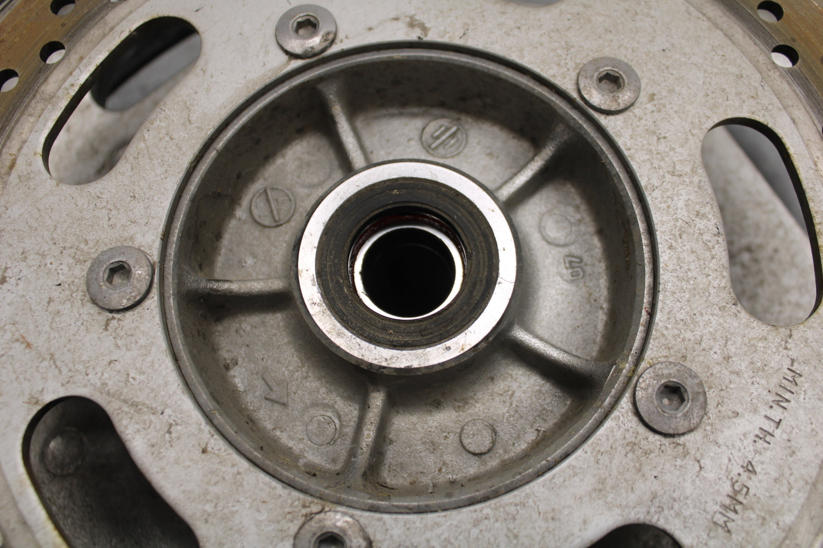 03-08 KAWASAKI VULCAN 1600 FRONT WHEEL FRONT RIM BB754