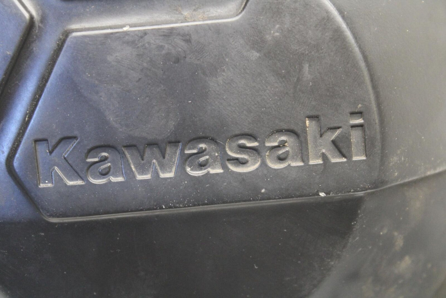 15-16 KAWASAKI EX300 CLUTCH SIDE ENGINE MOTOR COVER BB635