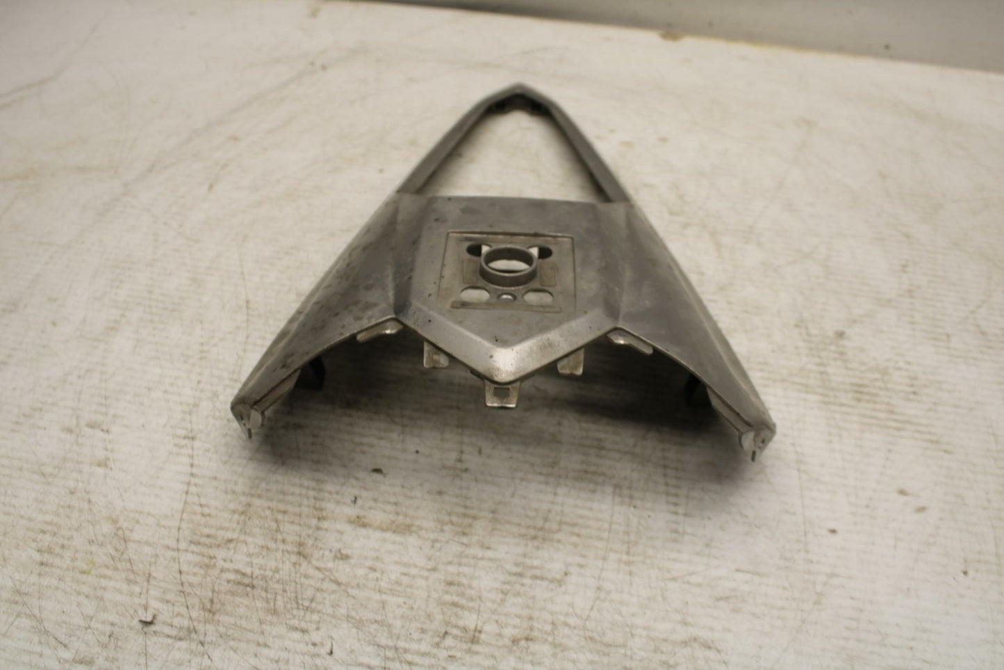 08-16 YAMAHA YZF R6 REAR BACK TAIL UNDERTAIL FAIRING COWL FENDER BB365