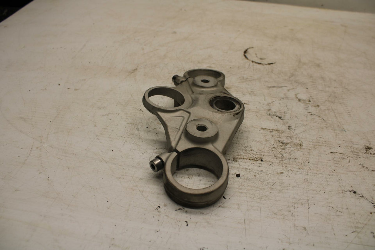 07-16 TRIUMPH STREET TRIPLE FORKS UPPER TRIPLE TREE CLAMP BB361