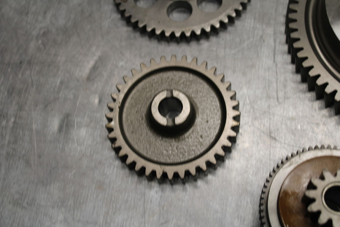 22-24 INDIAN CHIEF BOBBER DARK HORSE ENGINE MOTOR GEAR  BB717