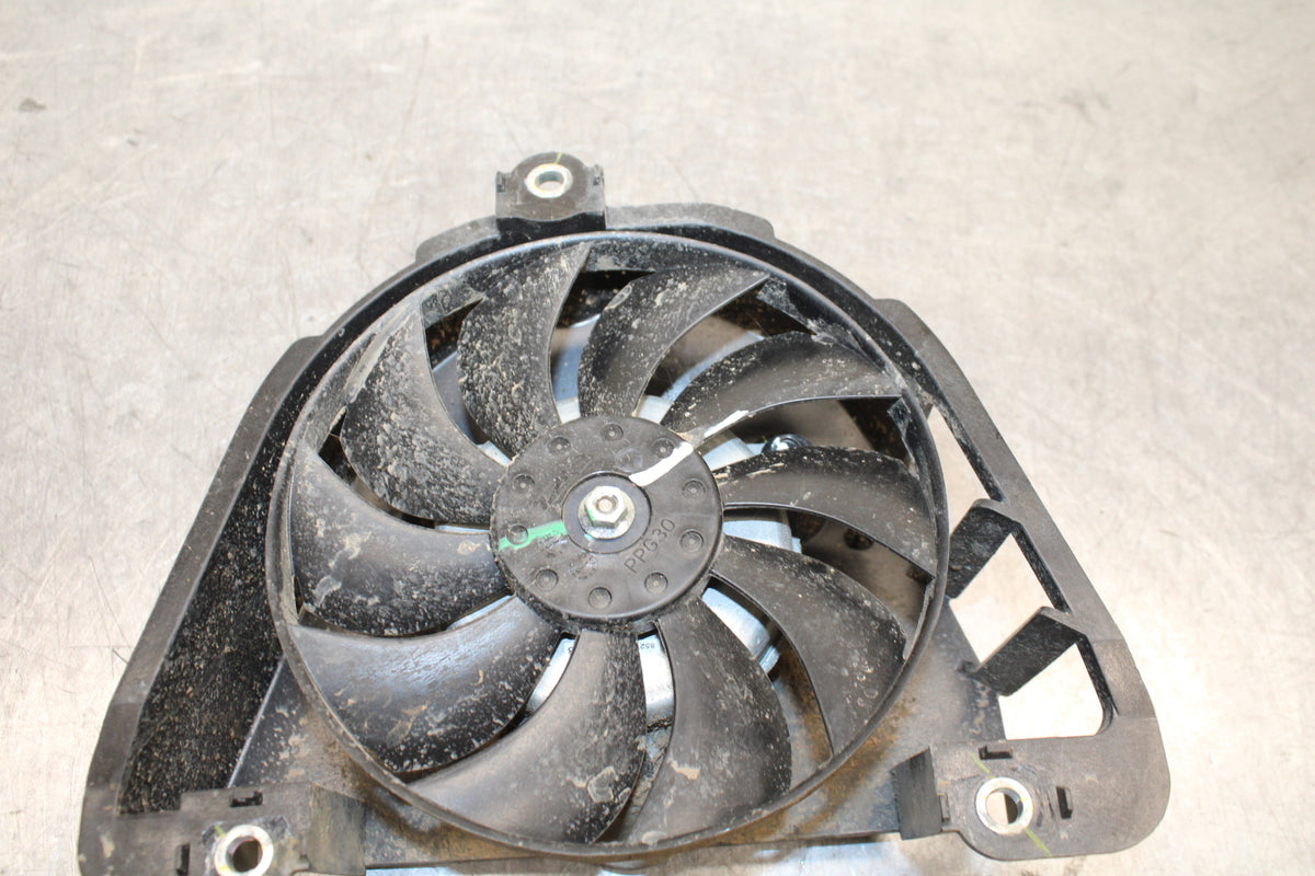 19-21 YAMAHA YZF R3 ENGINE RADIATOR COOLING FAN BB121