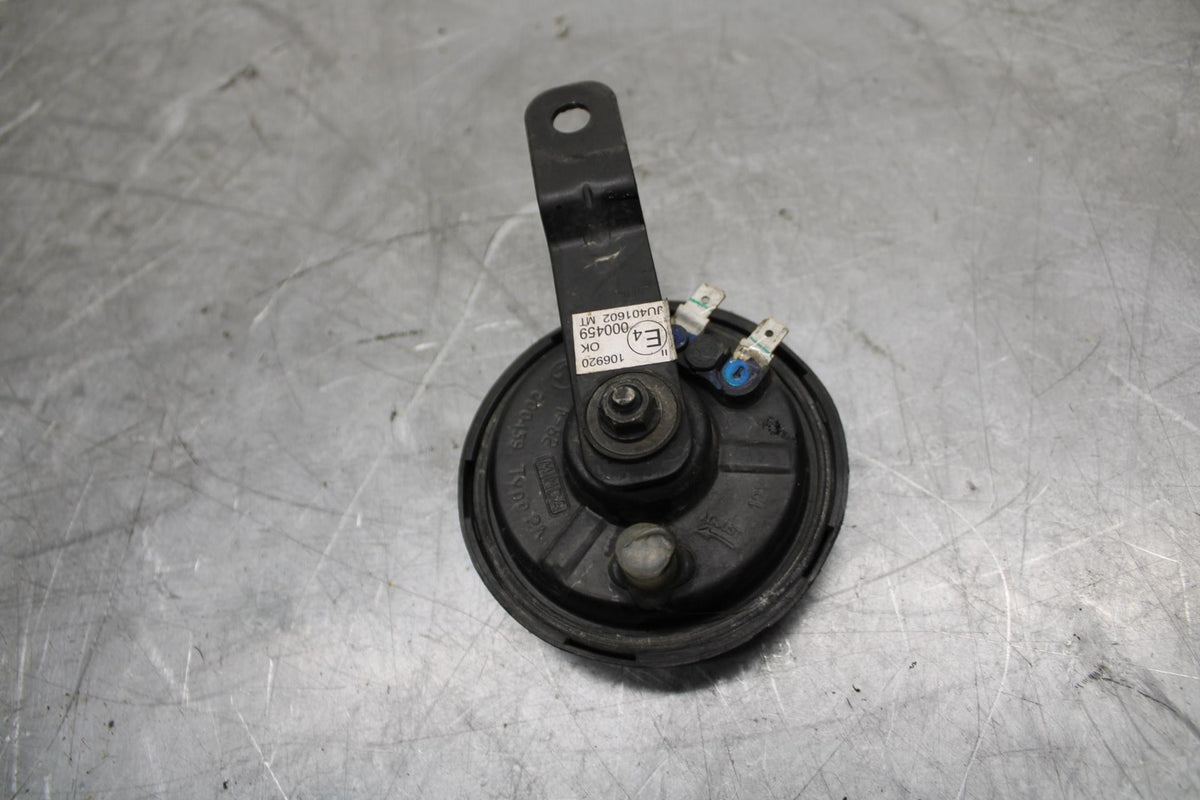 21 HUSQVARNA VITPILEN 401 HORN SIGNAL BB467