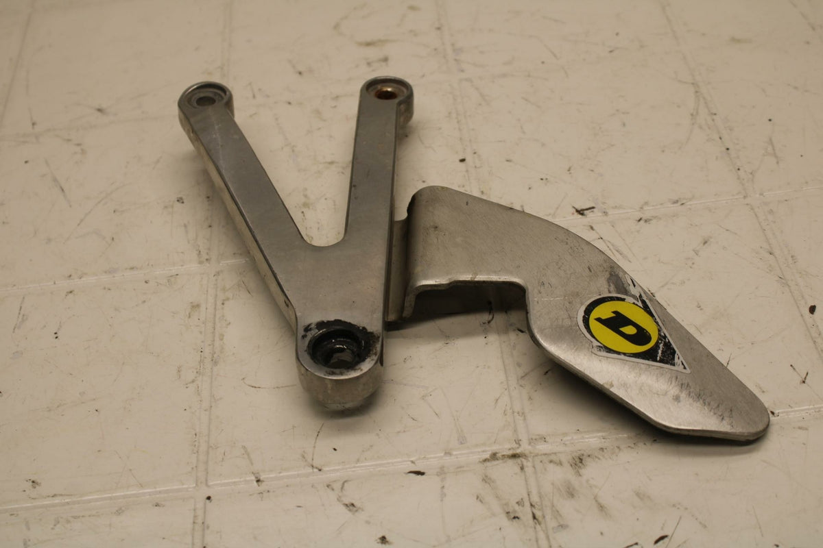 98-99 YAMAHA YZF R1 LEFT REARSET REAR SET DRIVER FOOT PEG BRACKET MOUNT BB16