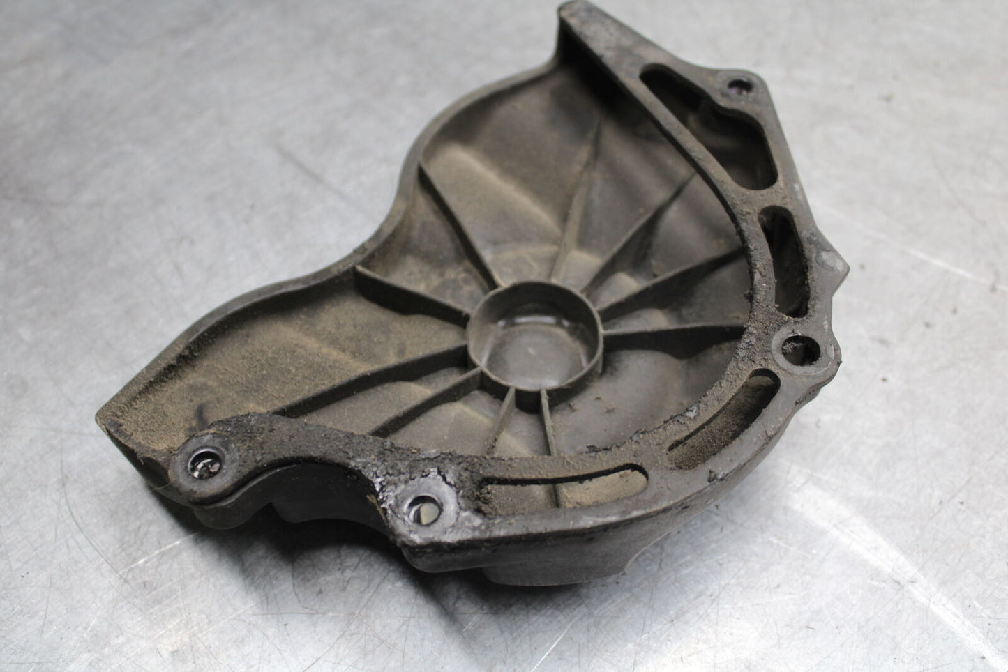 16 KAWASAKI NINJA ZX10R ENGINE SPROCKET COVER BB650