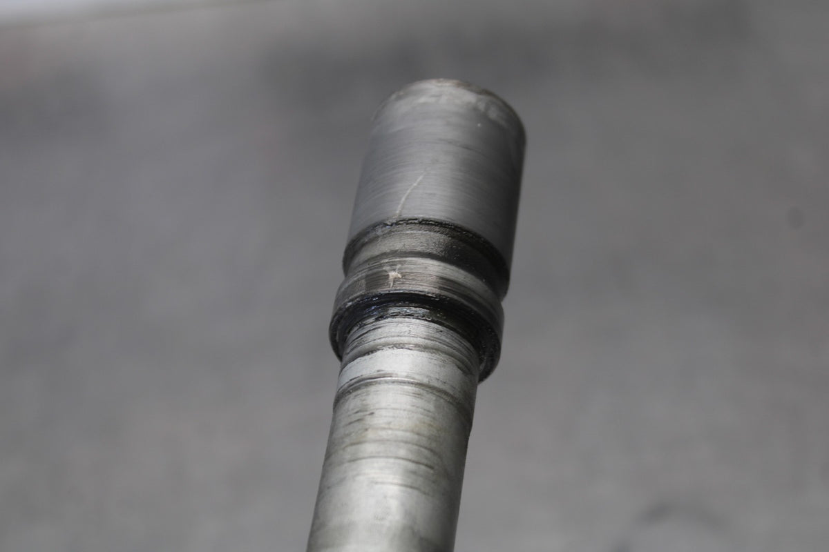 17-20 BMW S1000R FRONT WHEEL RIM AXLE PIVOT BOLT BB909