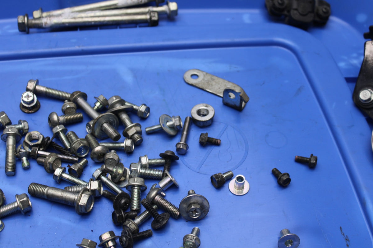 08 HONDA CBR125R BOLTS HARDWARE MOTOR SCREWS BB839
