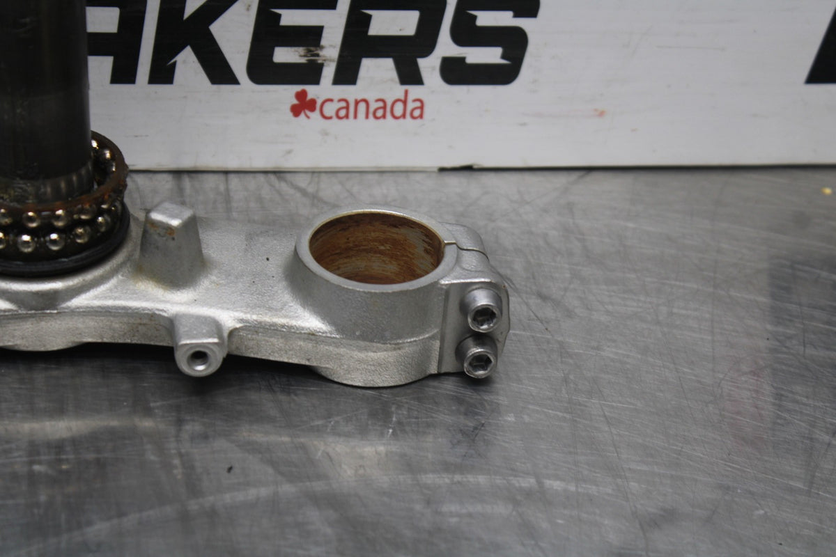 08 KAWASAKI NINJA 650 EX650 FRONT FORKS CLAMP LOWER TRIPLE TREE STEM BB797