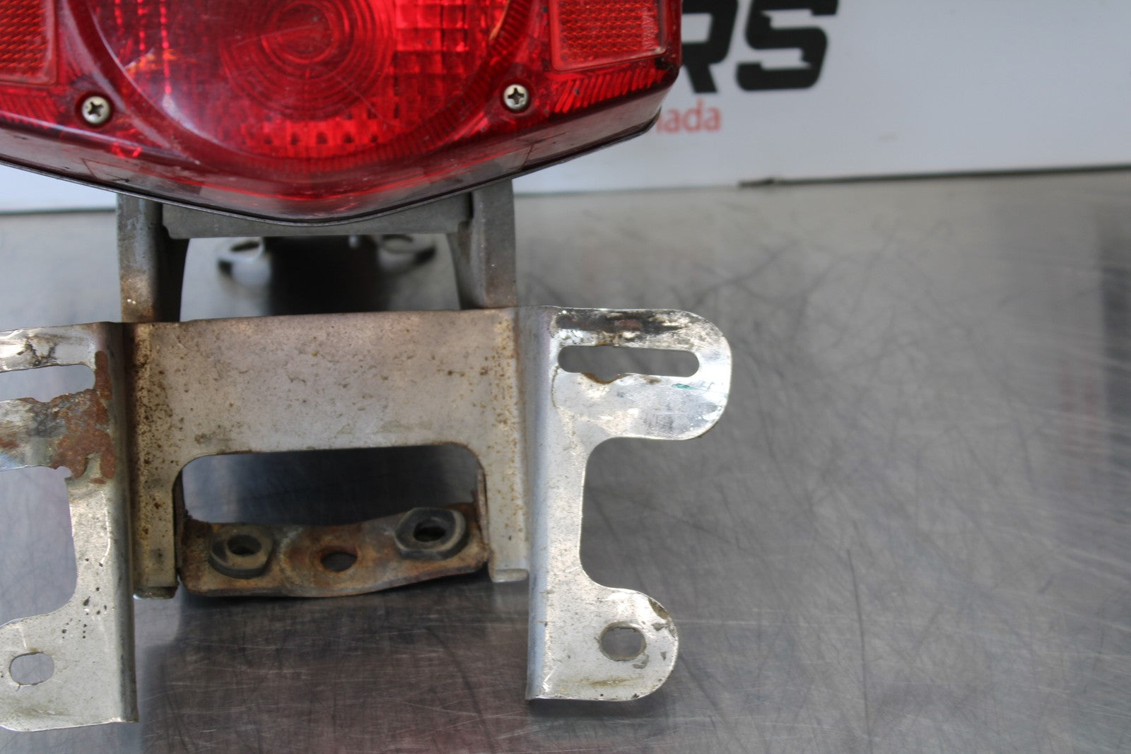 78-79 HONDA GOLDWING 1000 TAILLIGHT REAR TAIL BRAKE LIGHT BB171