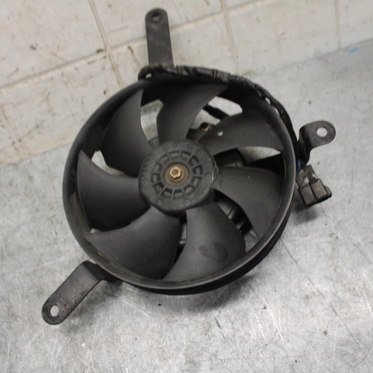 2003 Yamaha YZF R6 ENGINE RADIATOR COOLING FAN 5SL-12405-00-00 BB539