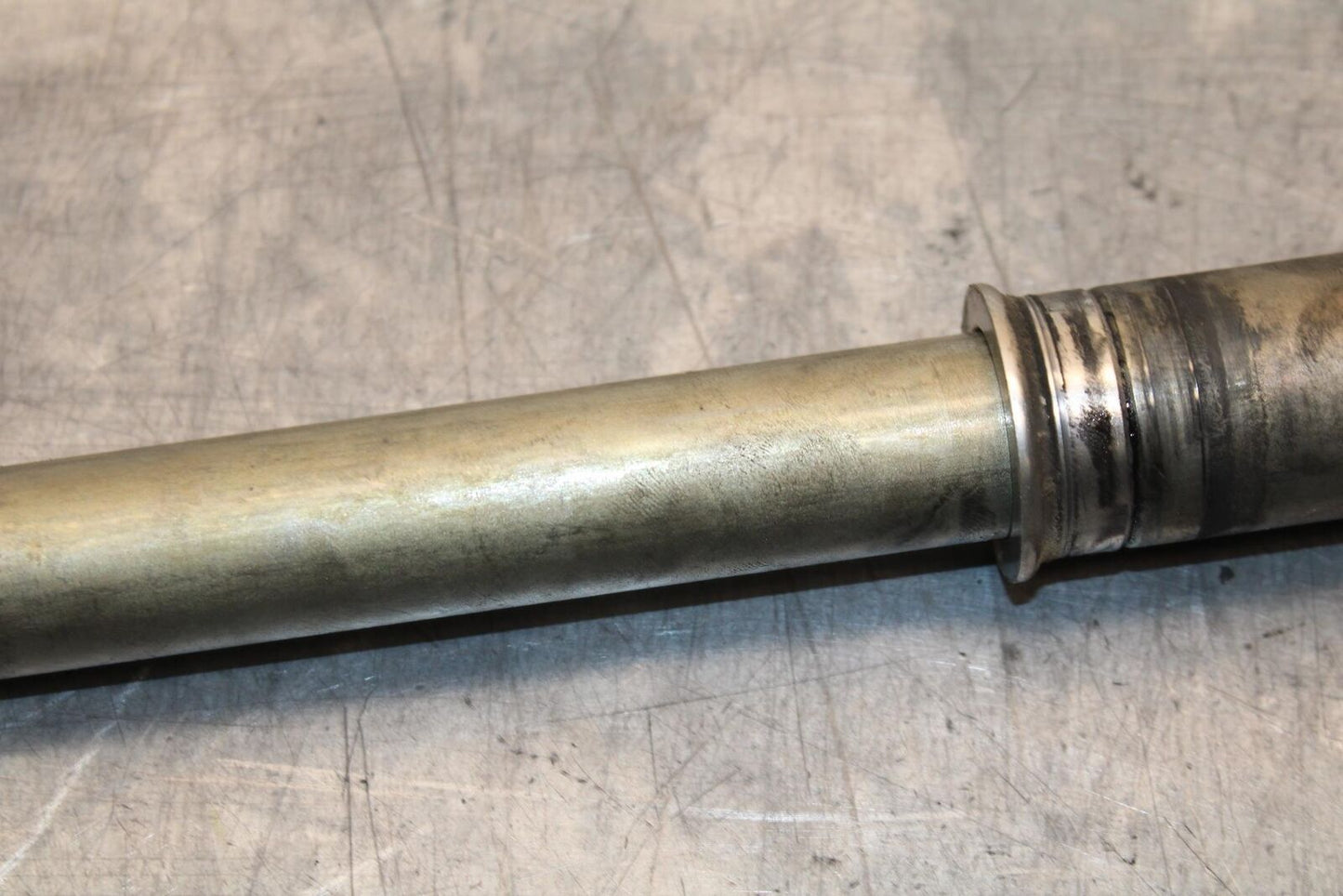 2017 Suzuki GSXR600 FRONT WHEEL RIM AXLE PIVOT BOLT 54711-14J00 BB598