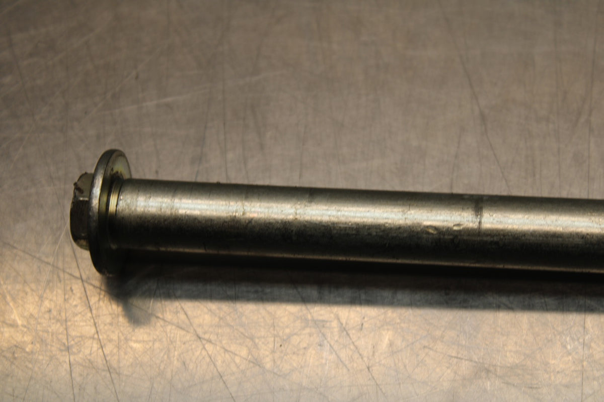 18-26 KAWASAKI Z400 REAR AXLE BACK WHEEL RIM PIVOT BOLT AXEL BB852