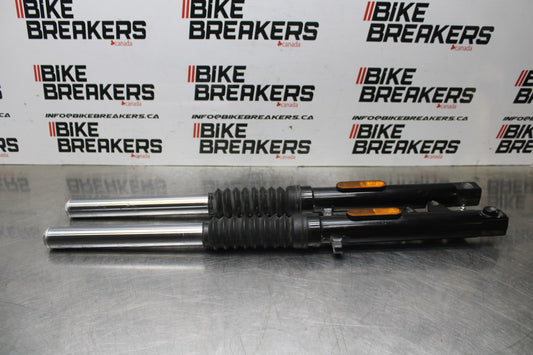 19 MOTO GUZZI V7 III FRONT FORKS SHOCK SUSPENSION SET PAIR BB831