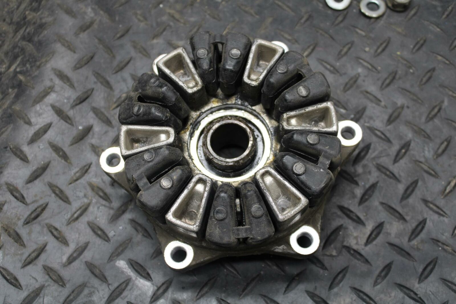 03-04 HONDA CBR600RR REAR HUB W SHOCK DAMPERS CUSH ABSORBERS BB218