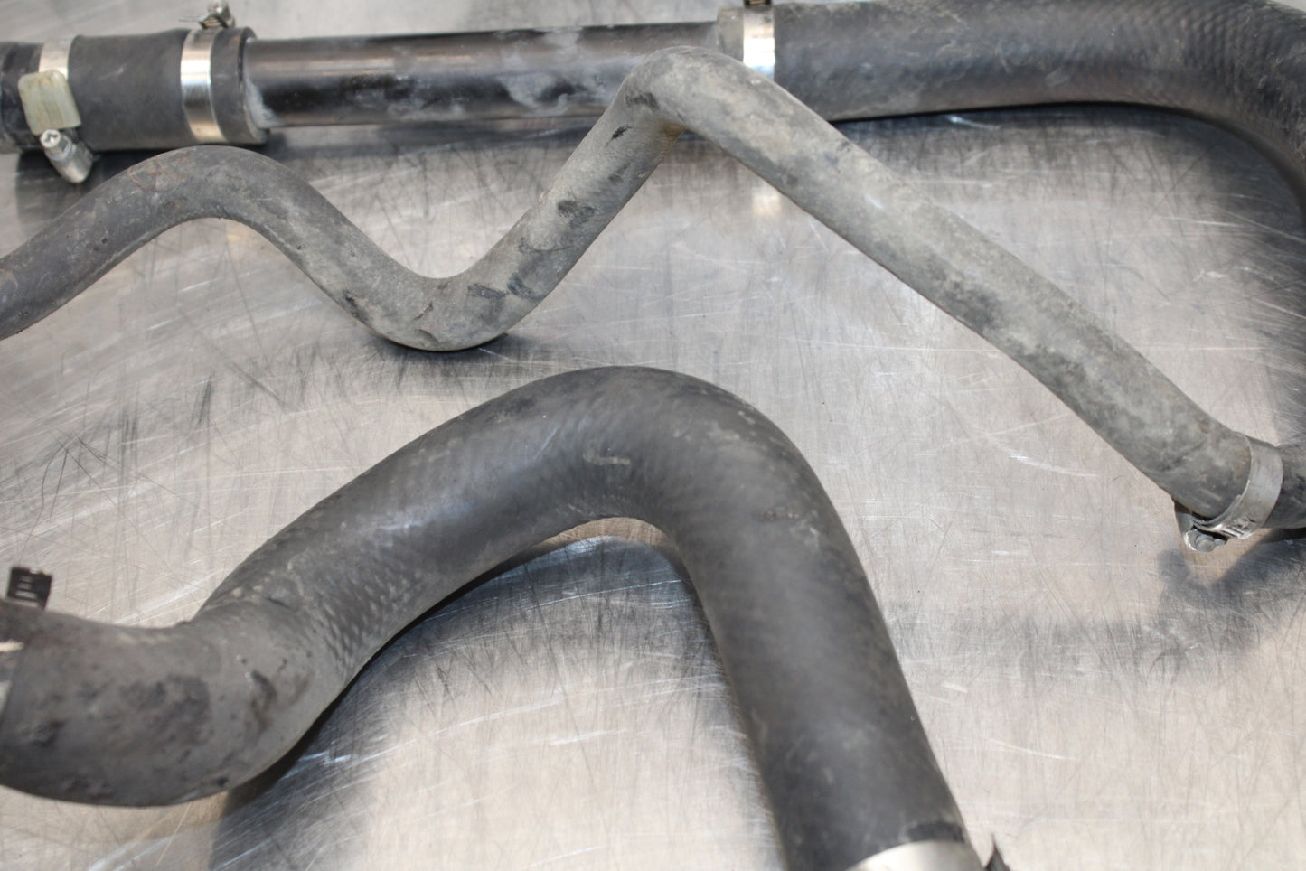 04-05 KAWASAKI NINJA ZX10R RADIATOR HOSES ENGINE COOLANT WATER PIPES BB163