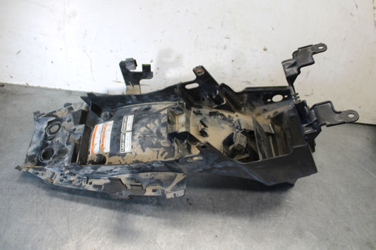 09-15 YAMAHA FZ6R REAR BACK TAIL UNDERTAIL BATTERY TRAY PLASTIC BB686