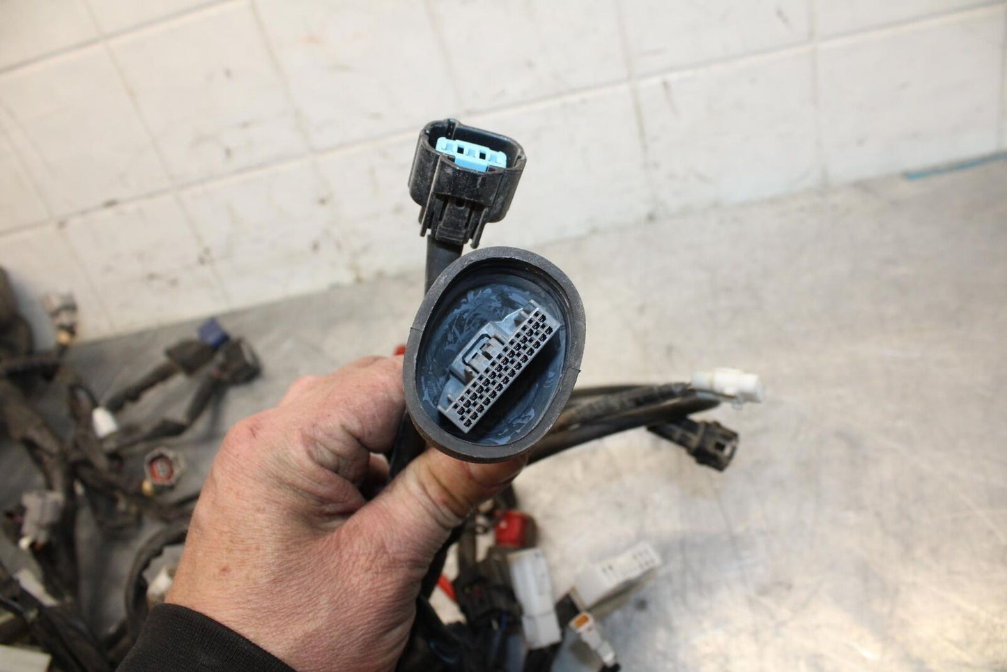 18 YAMAHA YZF R1  MAIN ENGINE WIRING HARNESS MOTOR WIRE LOOM BB473