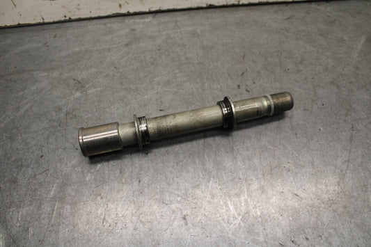 13-18 KAWASAKI NINJA ZX6R FRONT WHEEL RIM AXLE PIVOT BOLT 41068-0595 BB666