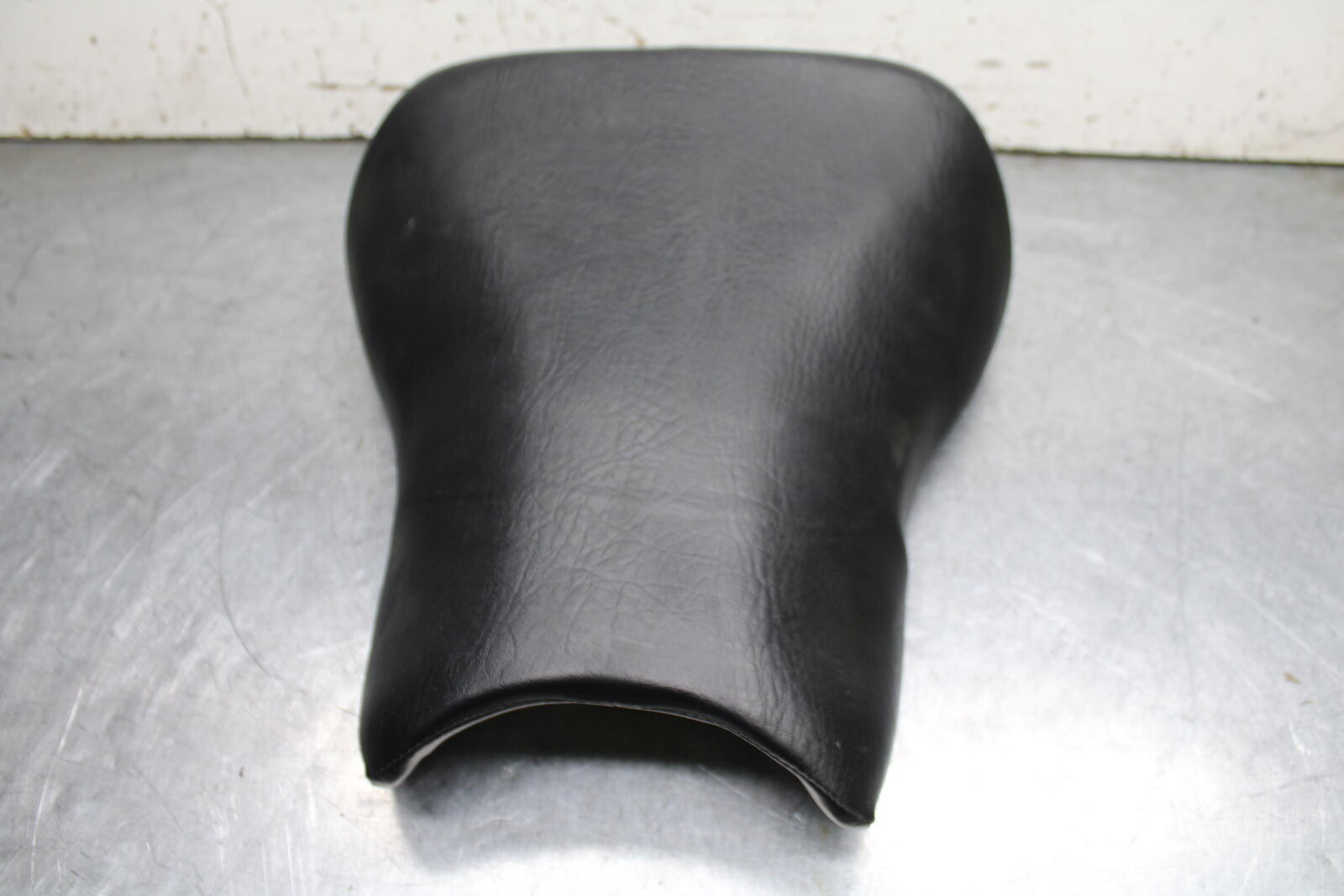03-06 SUZUKI SV650 AFTERMARKET FRONT DRIVERS SEAT PAD SADDLE PILLION BB392