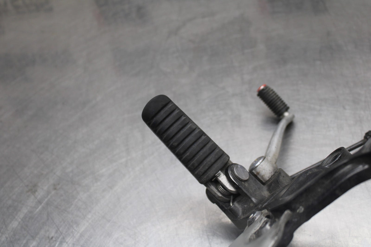 23 KAWASAKI Z900RS LEFT REARSET REAR SET FOOT PEG W SHIFTER BB935