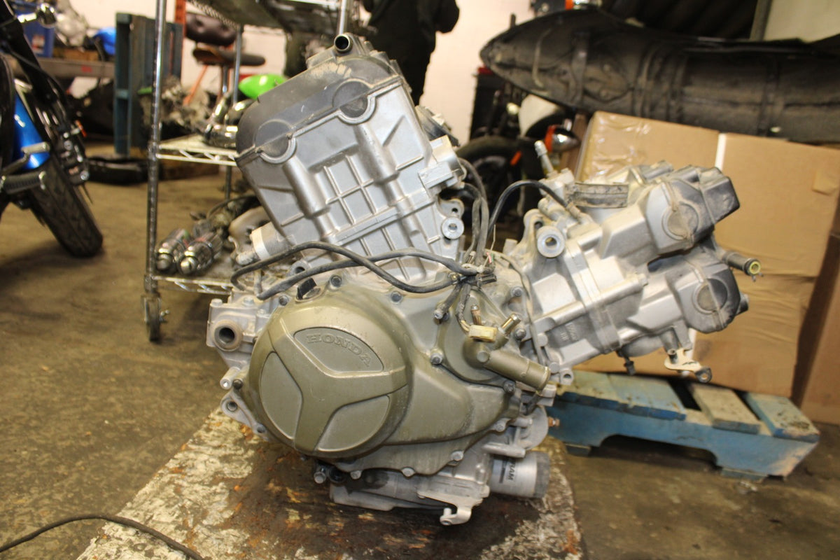 98-05 HONDA SUPER HAWK 1000 VTR1000F ENGINE MOTOR BB821
