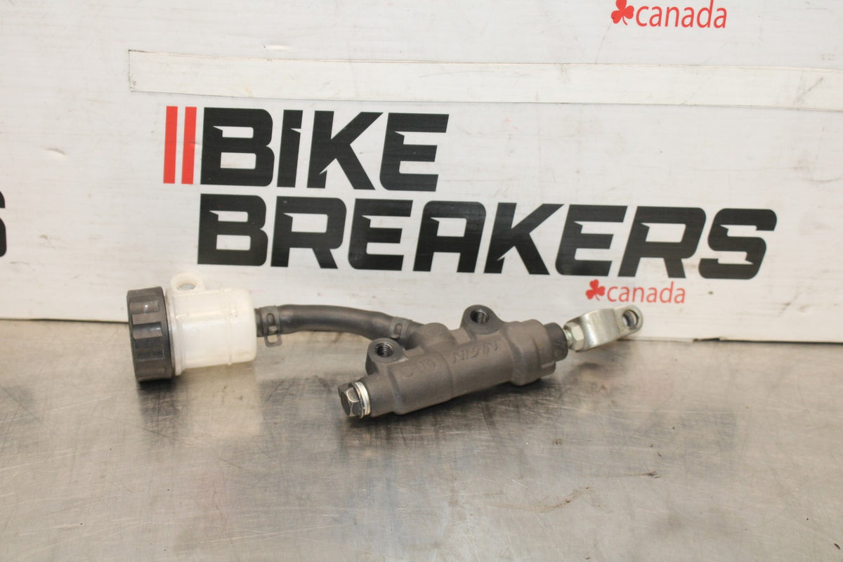 23 KAWASAKI Z900RS REAR BACK BRAKE MASTER CYLINDER W RESERVOIR BB935
