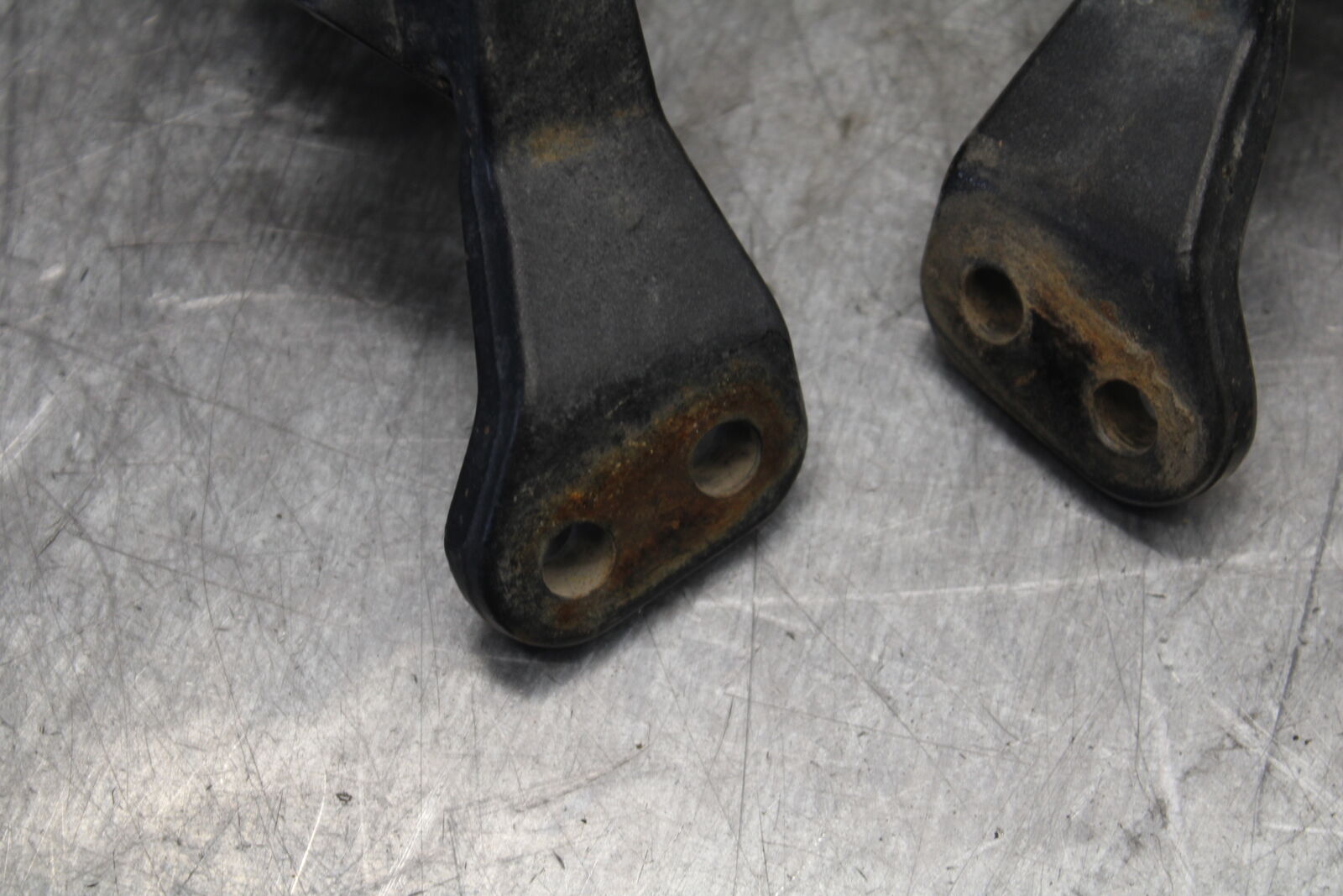 08-18 KAWASAKI KLR650 FRONT FOOT RESTS PEGS STEPS SET PAIR BB707