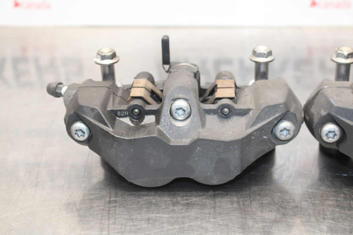 08-10 SUZUKI GSXR 600 RIGHT LEFT FRONT BRAKE CALIPER SET PAIR CALIPERS BB202