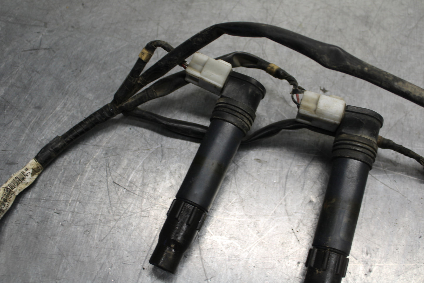 05-06 HONDA CBR600RR IGNITION COILS COIL SPARK PLUG CAPS BB739
