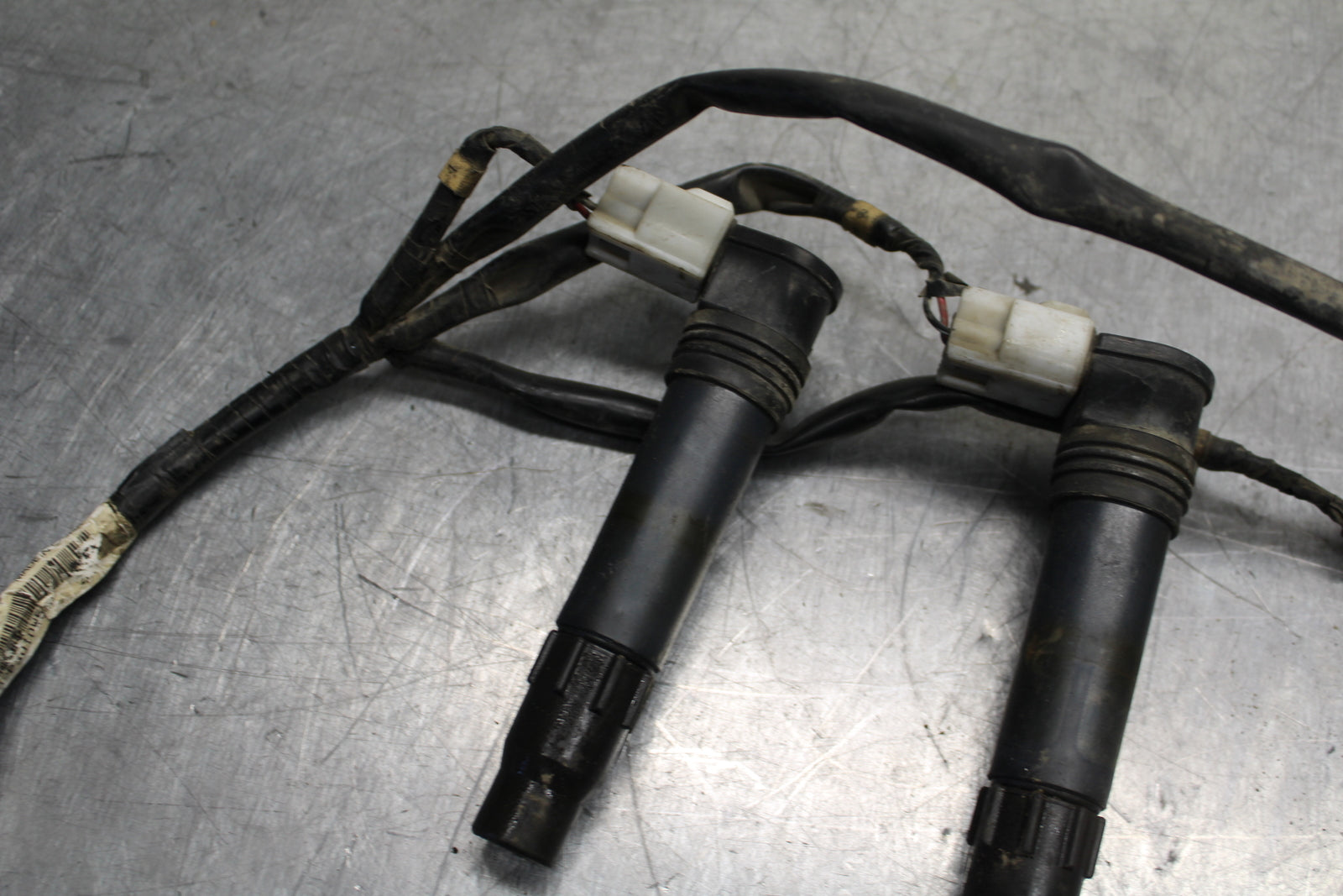 05-06 HONDA CBR600RR IGNITION COILS COIL SPARK PLUG CAPS BB739
