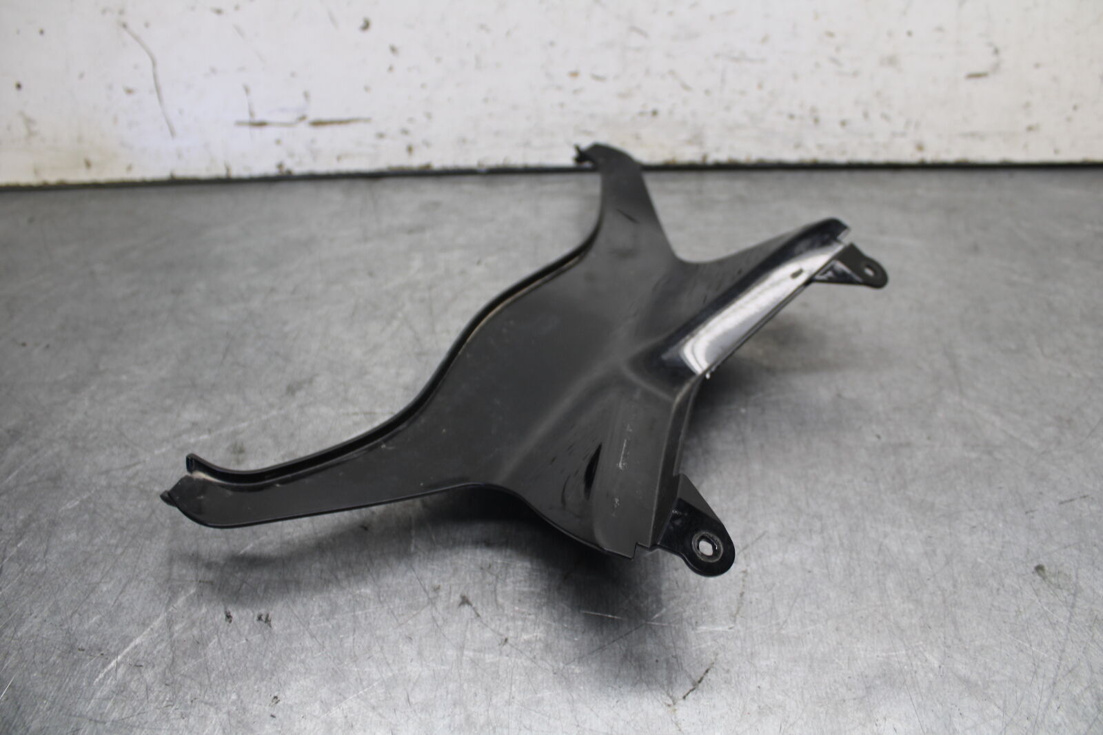 09-12 KAWASAKI NINJA ZX6R CENTER REAR BACK TAIL FAIRING COWL BB698