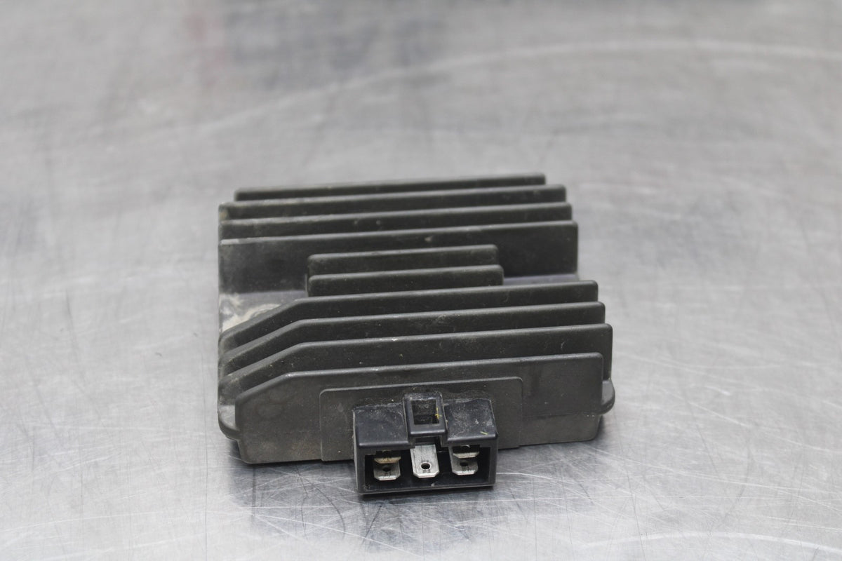 08-09 YAMAHA YZF R6S RECTIFIER VOLTAGE REGULATOR BB796