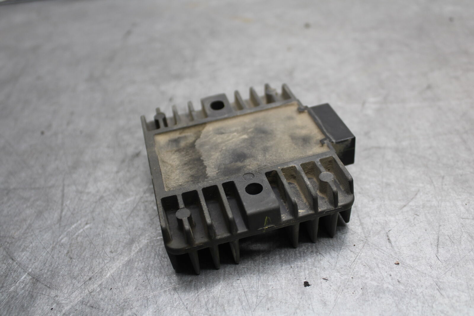 09-15 YAMAHA FZ6R RECTIFIER VOLTAGE REGULATOR  BB686