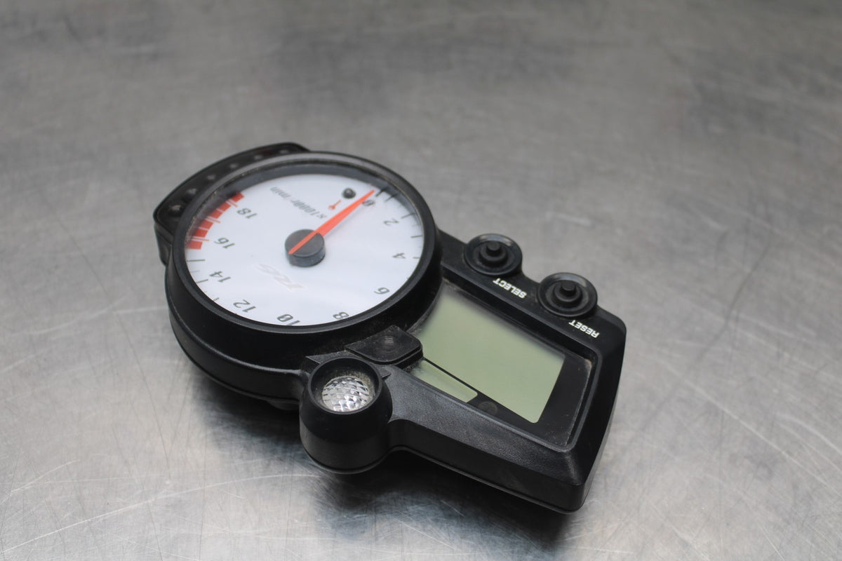 05 YAMAHA YZF R6 SPEEDO GAUGES DISPLAY CLUSTER SPEEDOMETER TACHOMETER BB814