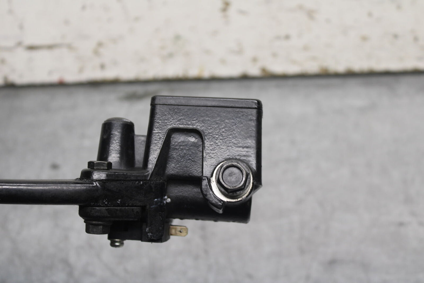 08-12 KAWASAKI NINJA 250R EX250J FRONT BRAKE MASTER CYLINDER w/ LEVER BB111