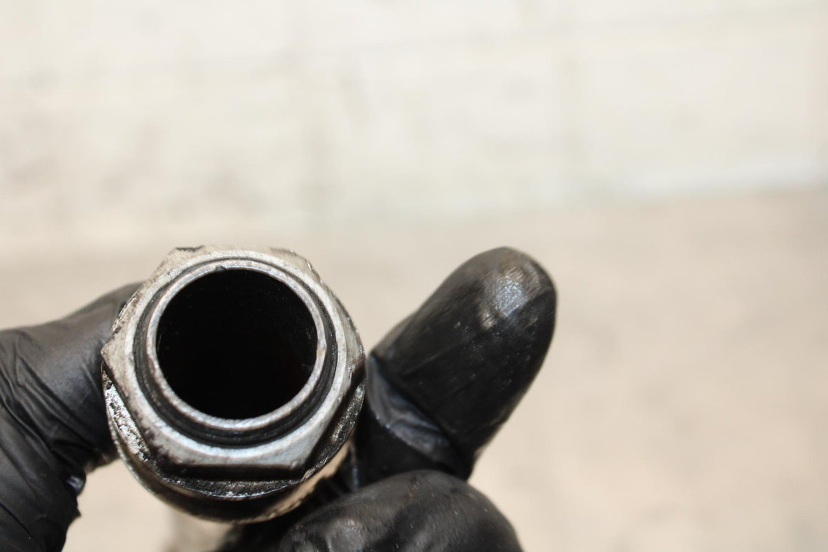 2008 Aprilia Shiver 750 SL750 FRONT WHEEL RIM AXLE PIVOT BOLT BB551