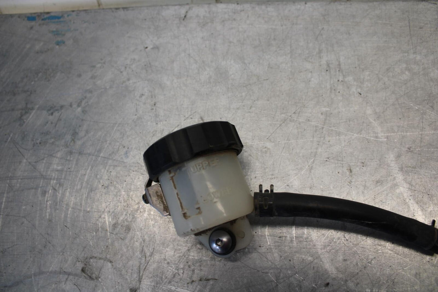 07-08 YAMAHA YZF R1 FRONT BRAKE MASTER FLUID RESERVOIR TANK BOTTLE BB439