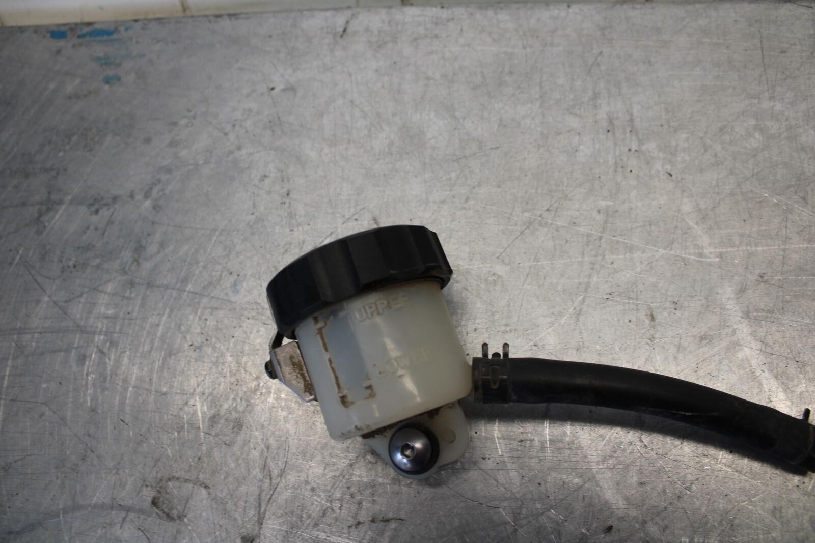 07-08 YAMAHA YZF R1 FRONT BRAKE MASTER FLUID RESERVOIR TANK BOTTLE BB439
