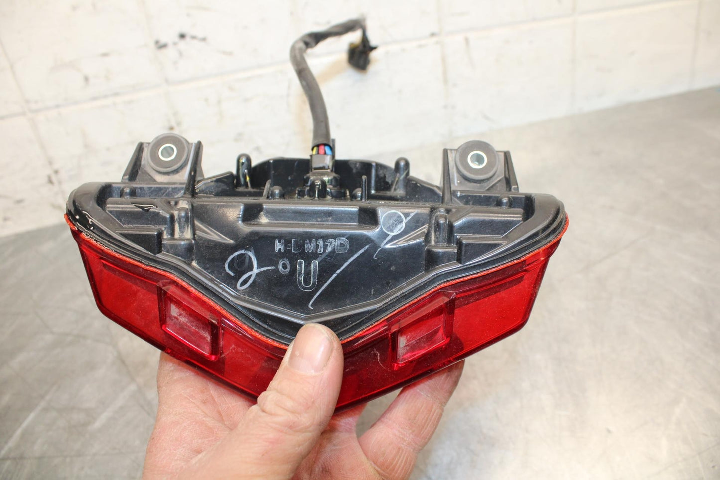 15-17 KAWASAKI EX 650 NINJA EX650 ABS REAR TAIL TAILLIGHT BACK BRAKE LIGHT BB494